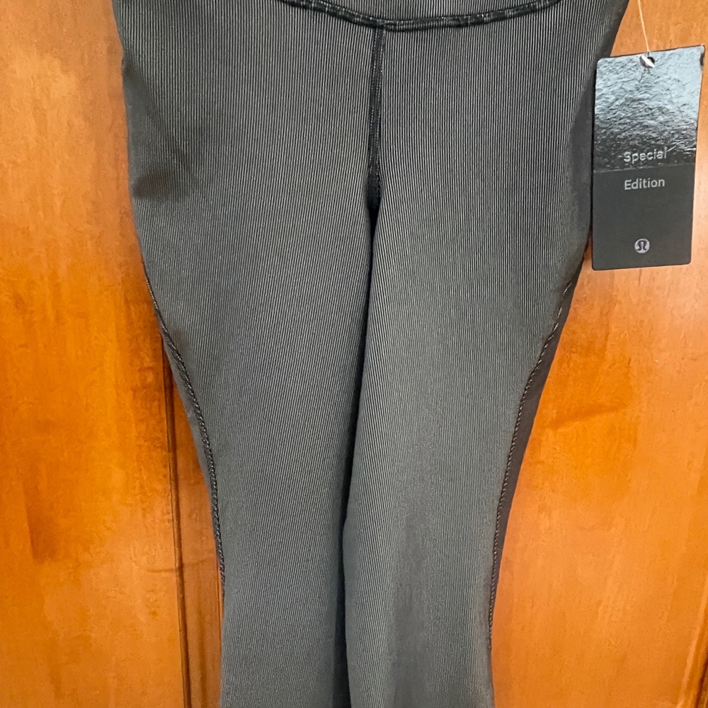 Lululemon Black Activewear Set - Picture 3 of 10